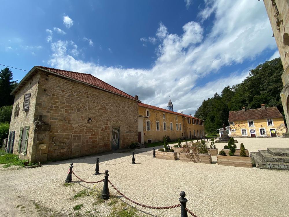 kaufen Kloster Darney Lothringen 1