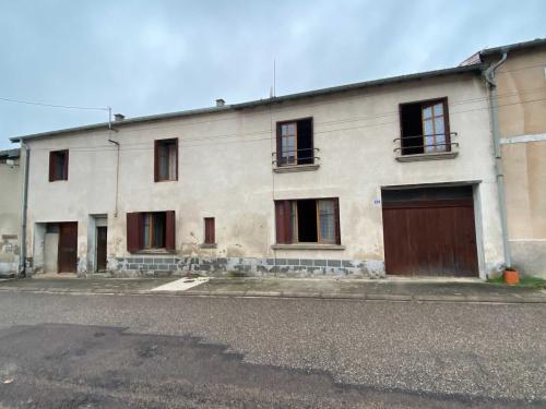 Bourbonne-les-Bains Haute-Marne Dorfhaus foto