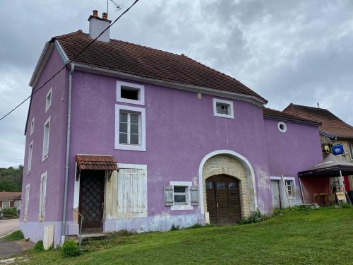 Jussey Haute-Saône Dorfbauernhof foto