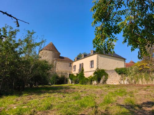 Montigny-sur-Canne Nièvre Schloss foto