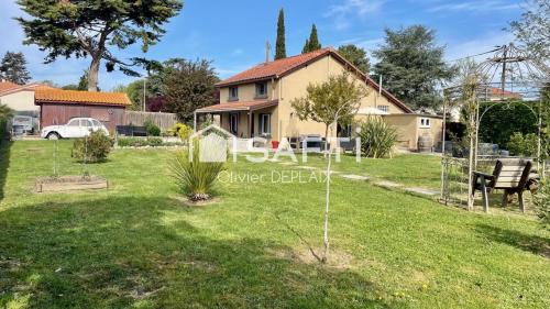 Francescas Lot-et-Garonne Freistehend foto