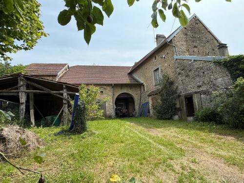 Confracourt Haute-Saône Dorfbauernhof foto