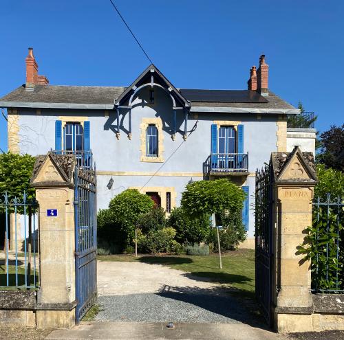 Saint-Honoré-Les-Bains Nièvre Bürgerhaus foto
