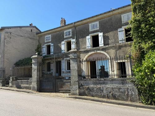Châtillon-sur-Saône Vogesen Bürgerhaus Bild 7128102