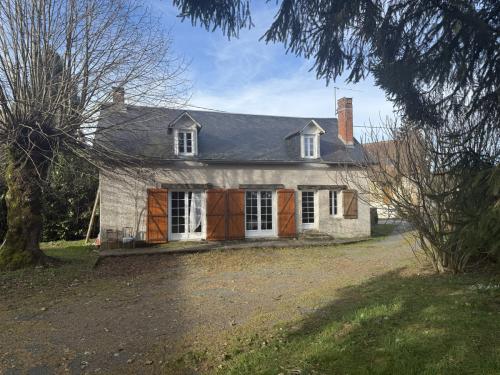 Saint-Sornin-Lavolps Corrèze Freistehend Bild 7362389